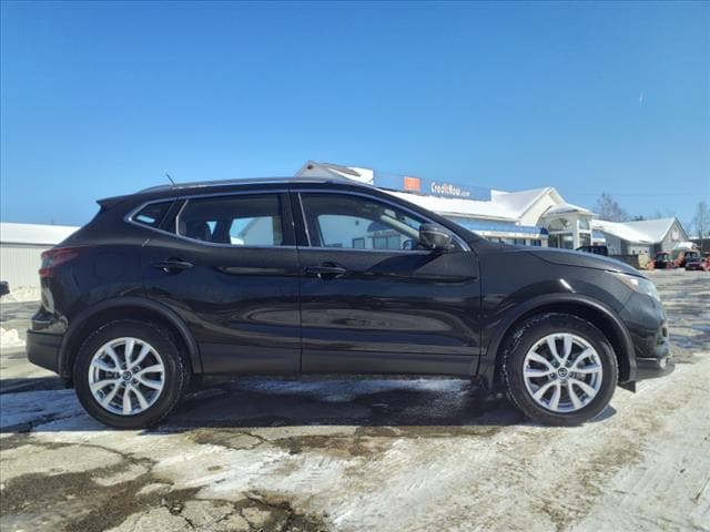 used 2022 Nissan Rogue Sport car, priced at $21,995