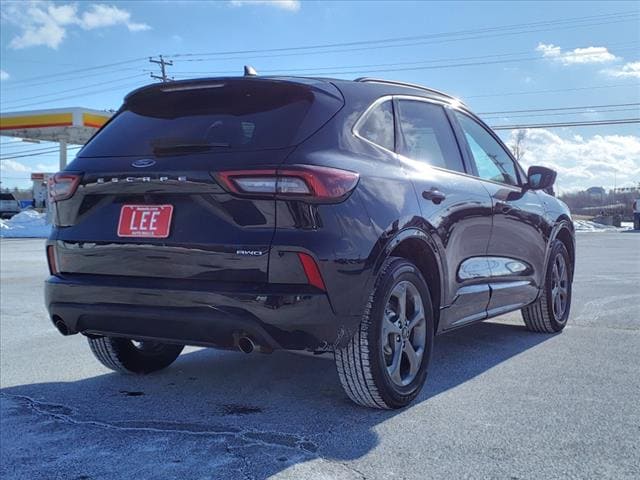 used 2023 Ford Escape car, priced at $25,555