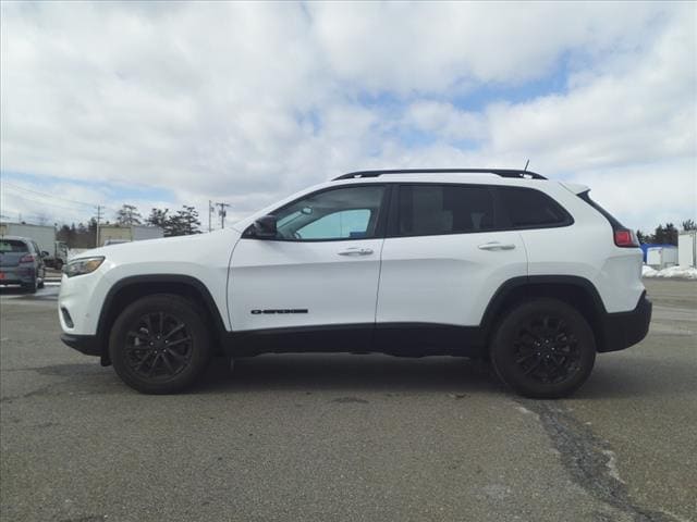 used 2023 Jeep Cherokee car, priced at $25,888