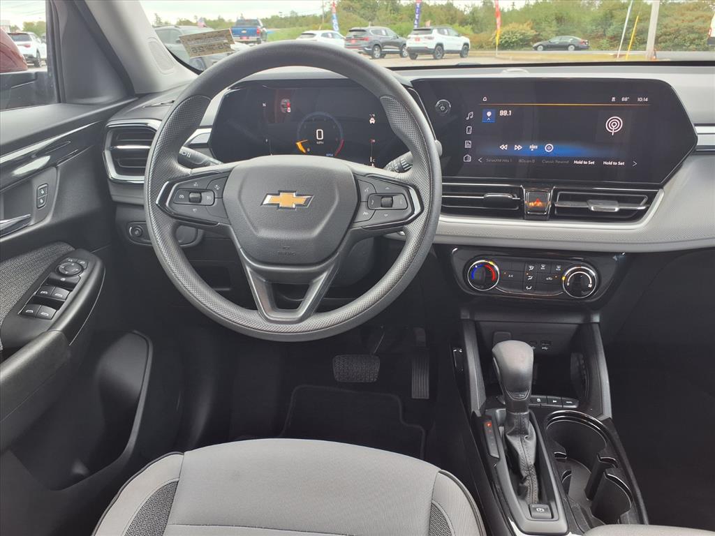 used 2024 Chevrolet TrailBlazer car, priced at $25,995