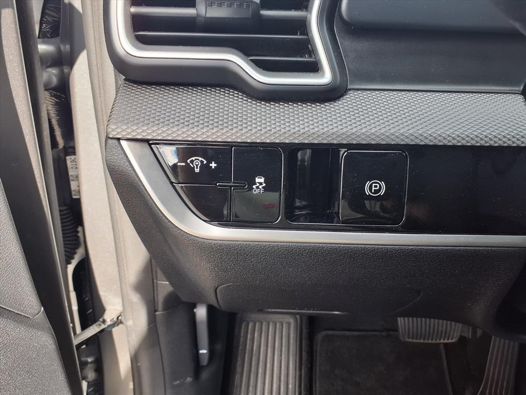 used 2024 Kia Sportage car, priced at $25,888