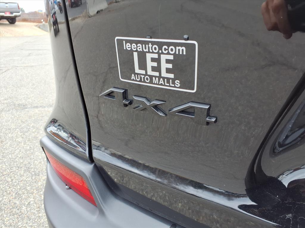 used 2023 Jeep Cherokee car, priced at $25,995