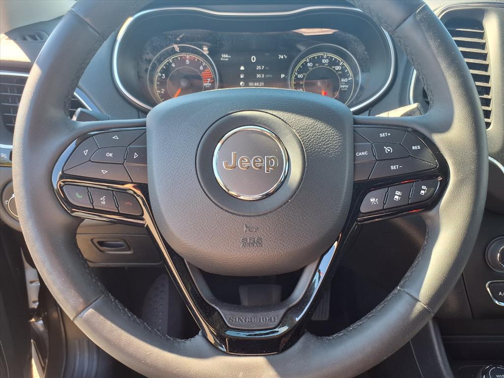 used 2023 Jeep Cherokee car, priced at $25,995