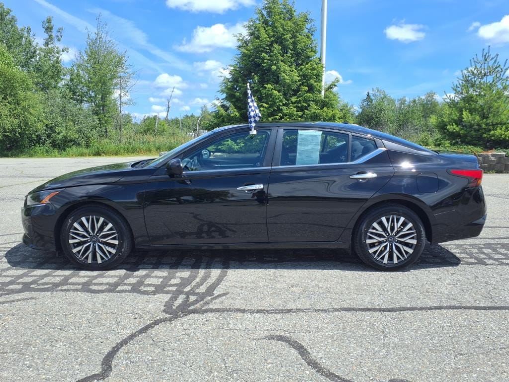 used 2023 Nissan Altima car, priced at $21,999