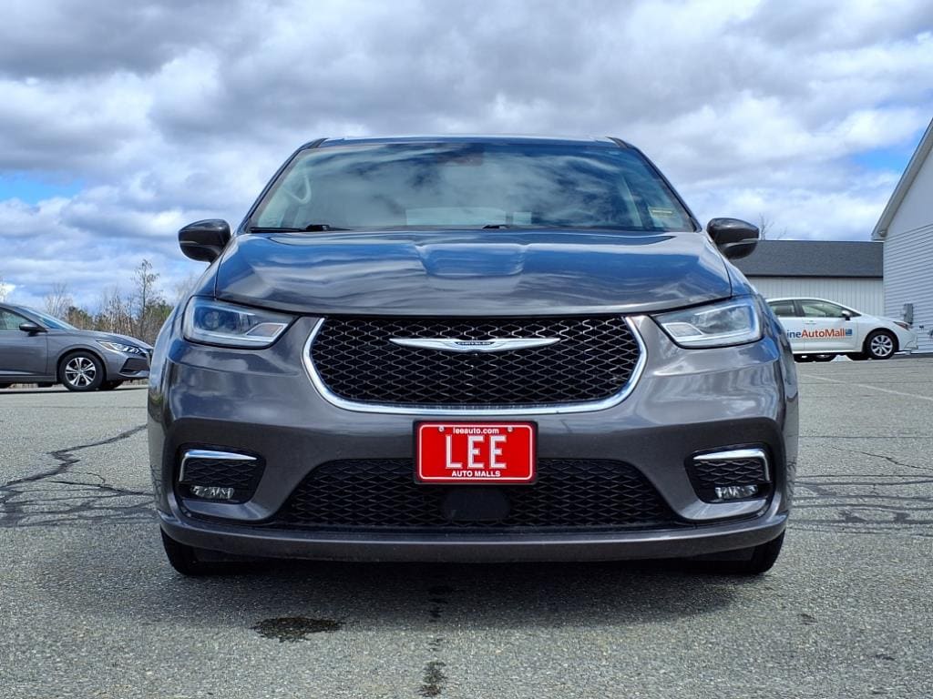 used 2023 Chrysler Pacifica car, priced at $26,995