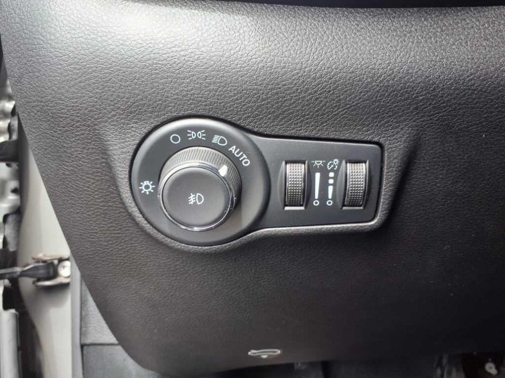 used 2023 Jeep Compass car, priced at $25,555