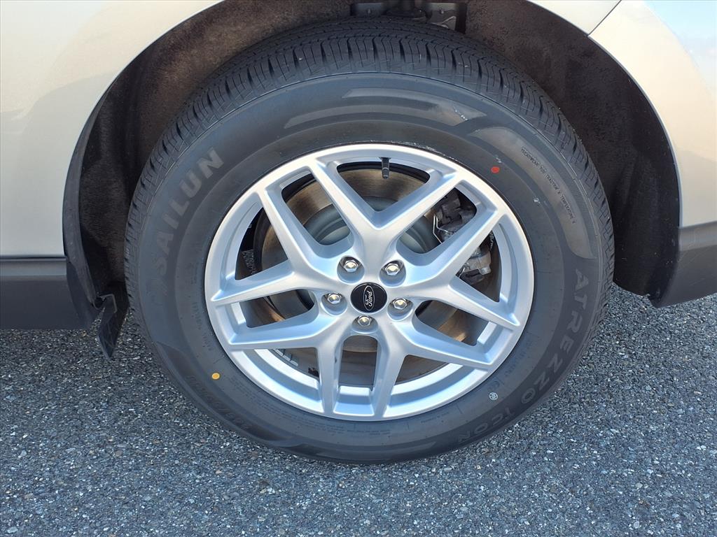 used 2023 Ford Edge car, priced at $23,999