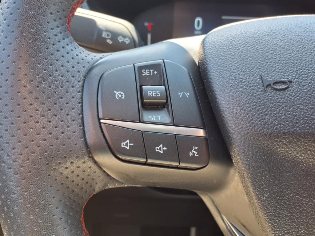 used 2023 Ford Escape car, priced at $25,999