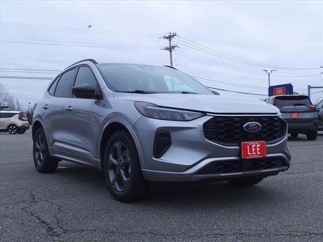 used 2023 Ford Escape car, priced at $25,555