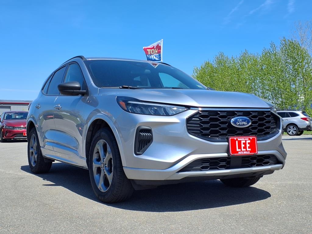used 2023 Ford Escape car, priced at $25,999