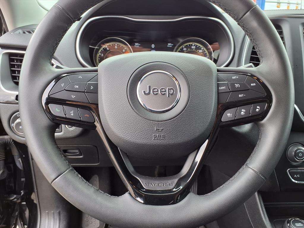 used 2023 Jeep Cherokee car, priced at $25,995