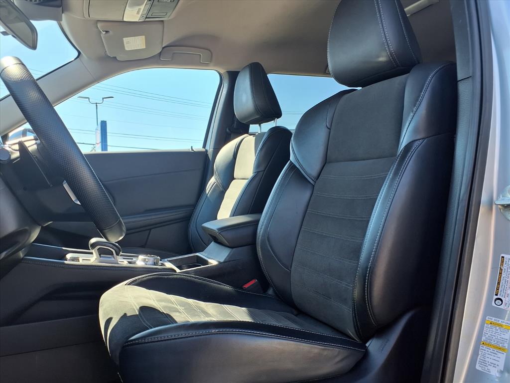 used 2024 Mitsubishi Outlander car, priced at $25,555