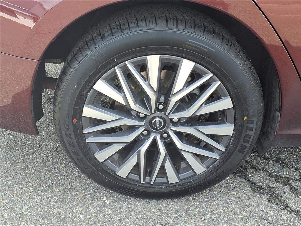 used 2023 Nissan Altima car, priced at $20,555