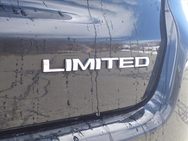 used 2022 Jeep Compass car, priced at $24,555