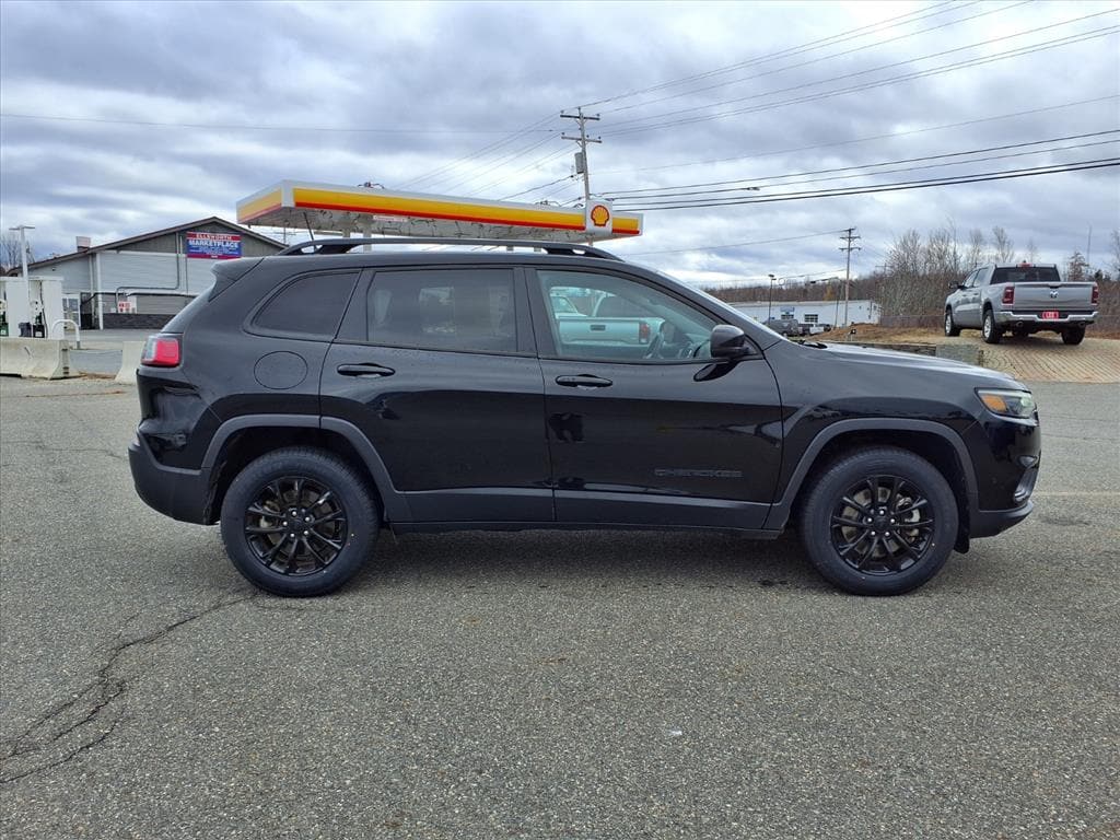 used 2023 Jeep Cherokee car, priced at $25,995