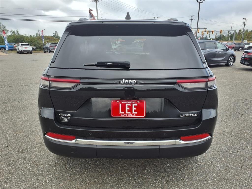 used 2023 Jeep Grand Cherokee car, priced at $32,995