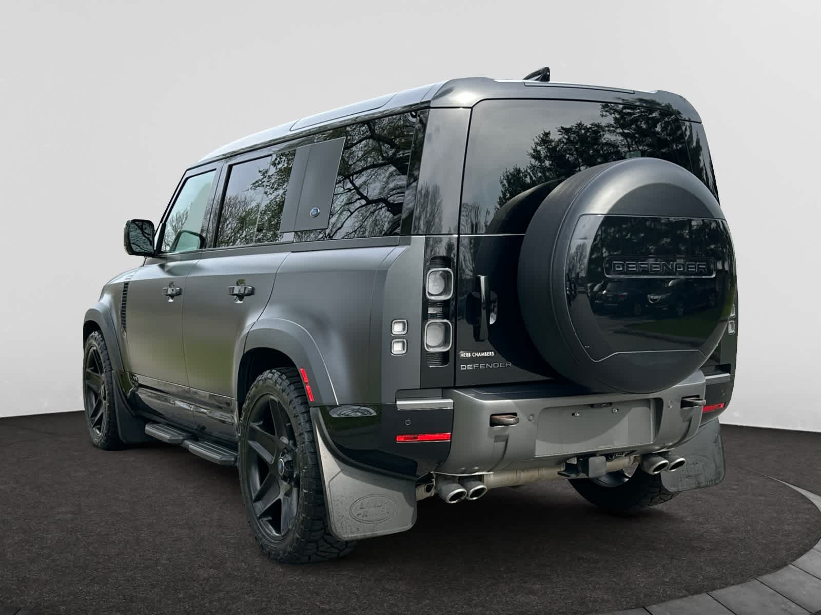 used 2022 Land Rover Defender 110 car, priced at $83,998