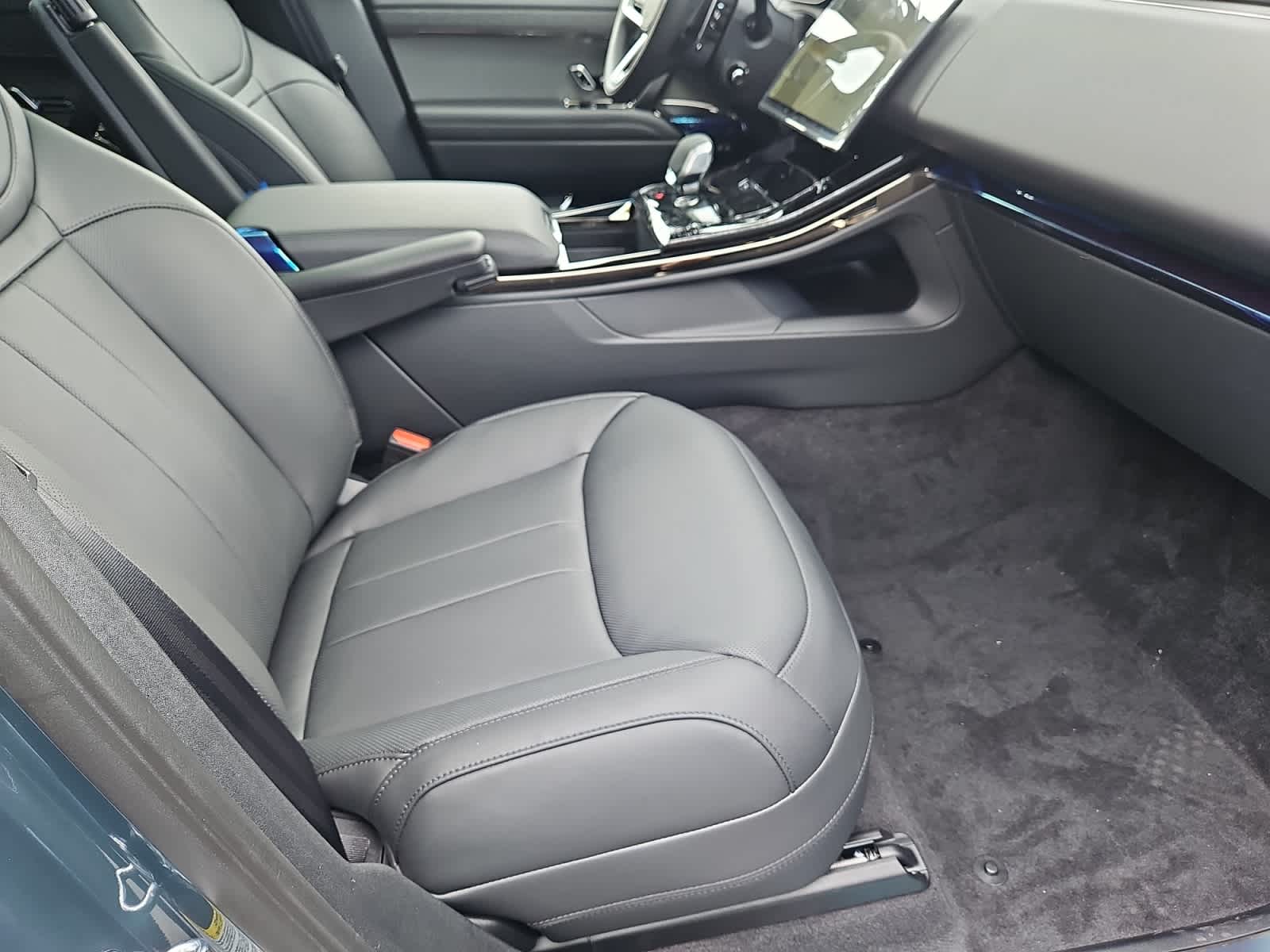 new 2025 Land Rover Range Rover Sport car, priced at $89,010