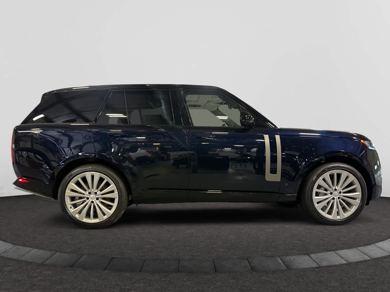 new 2025 Land Rover Range Rover car, priced at $150,015
