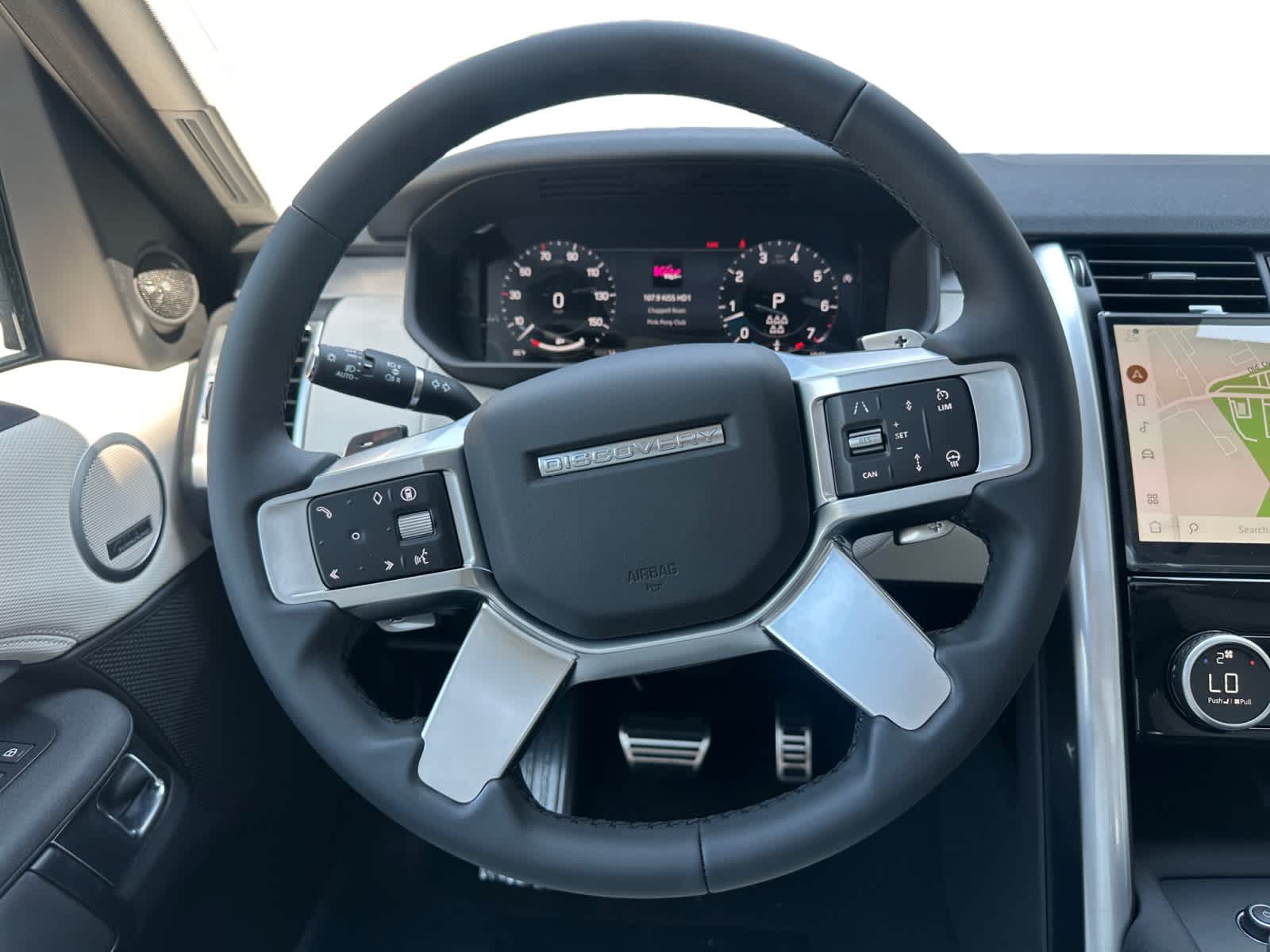 new 2025 Land Rover Discovery car, priced at $77,443