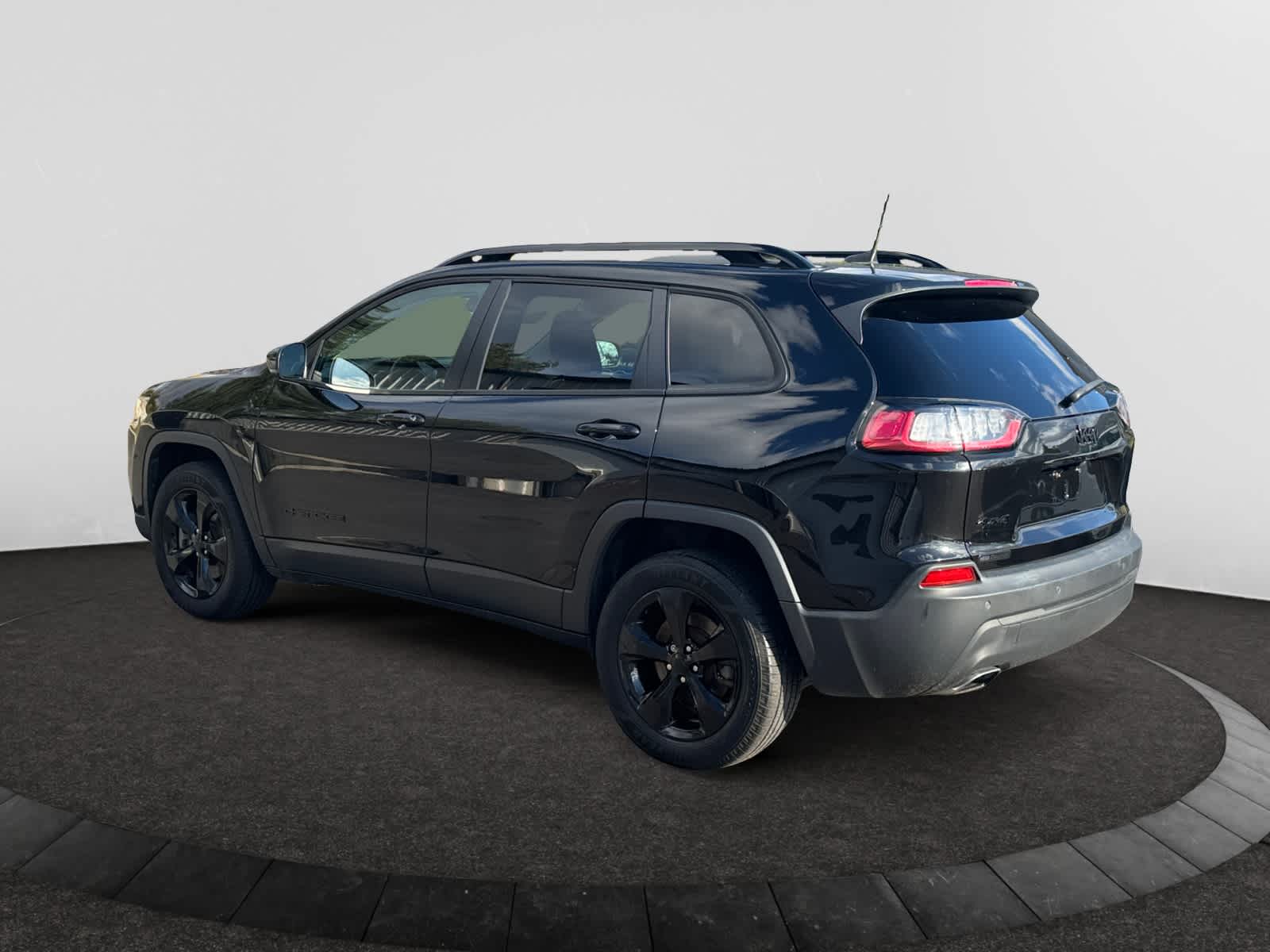 used 2020 Jeep Cherokee car, priced at $17,998