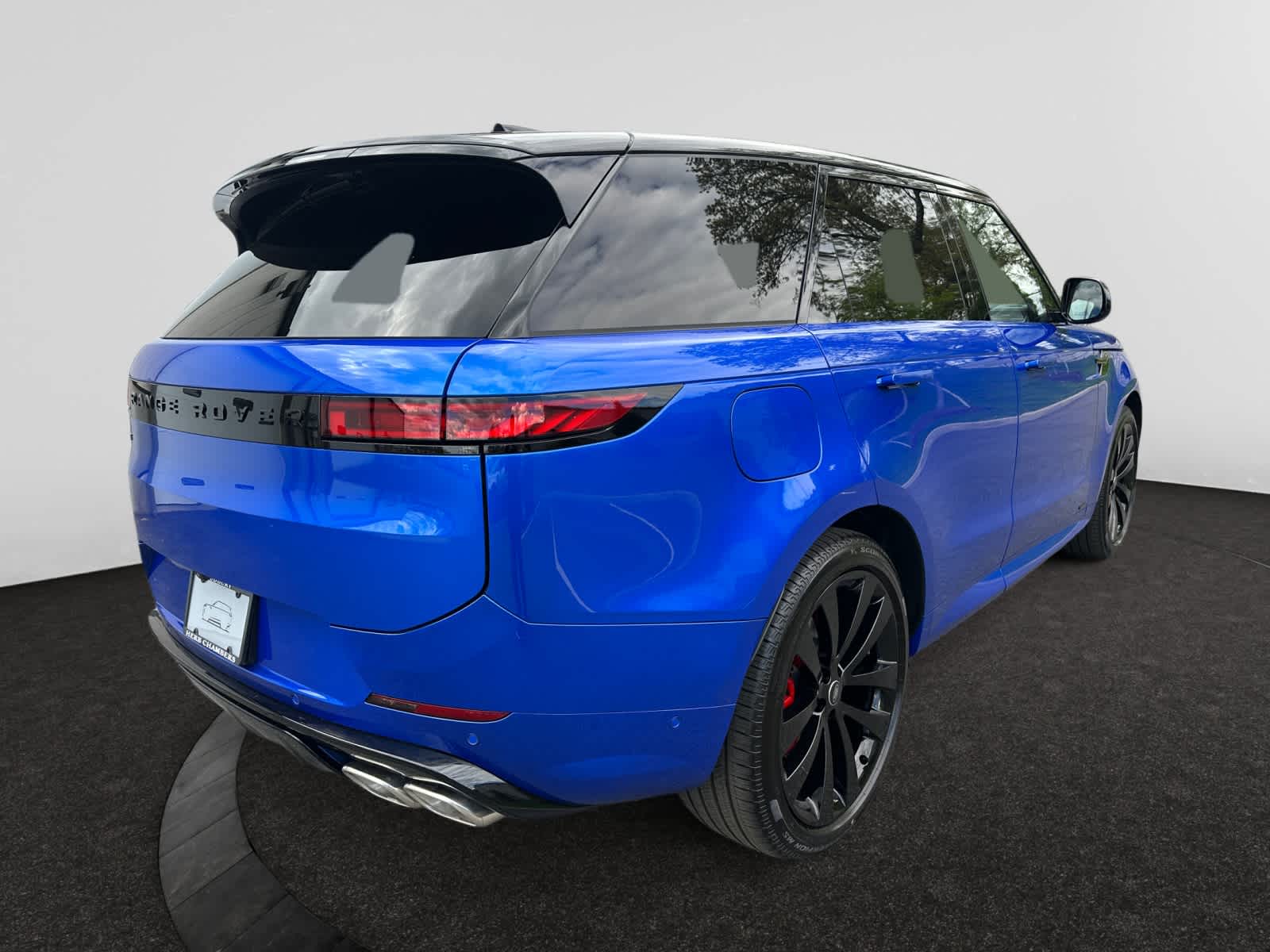 new 2025 Land Rover Range Rover Sport car, priced at $137,300
