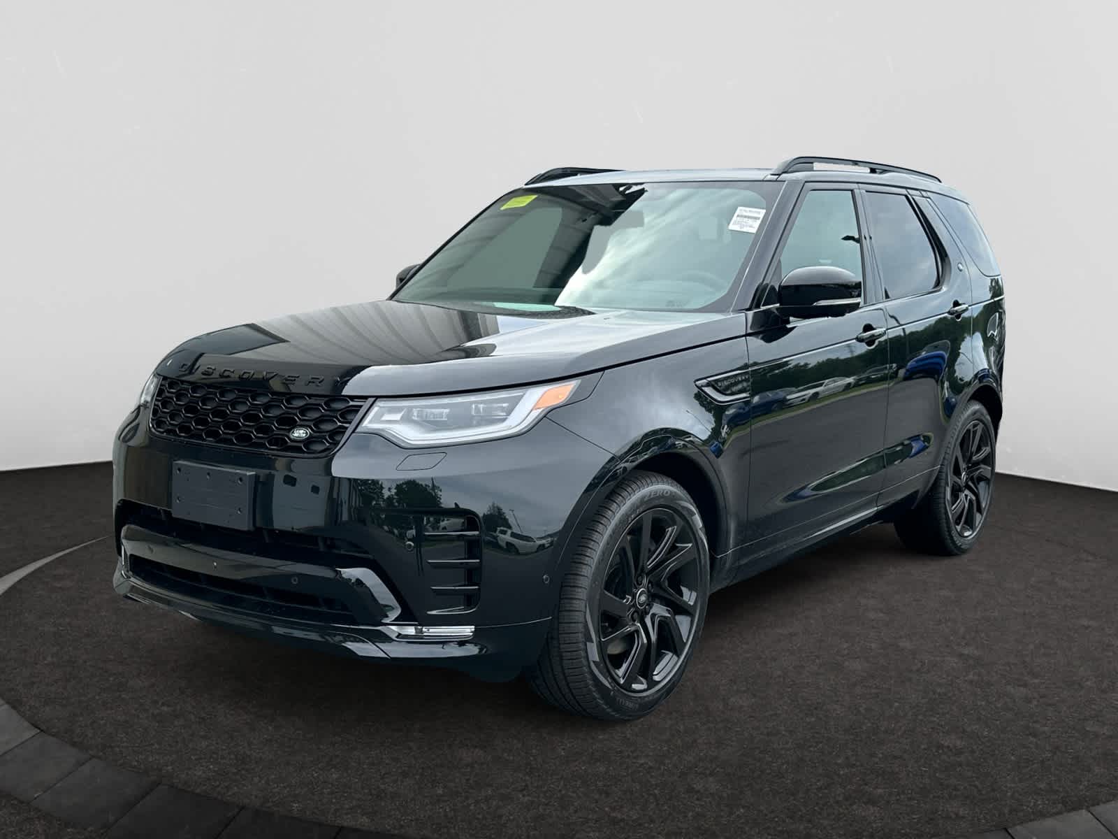 new 2025 Land Rover Discovery car, priced at $80,643