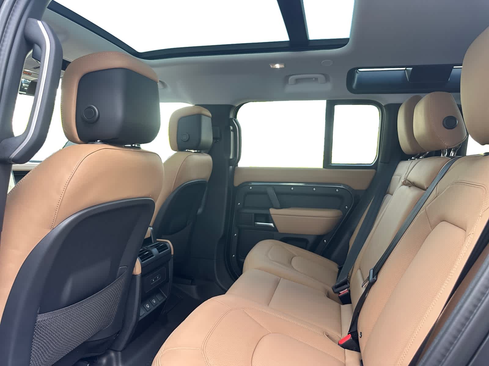 new 2025 Land Rover Defender 110 car, priced at $71,388