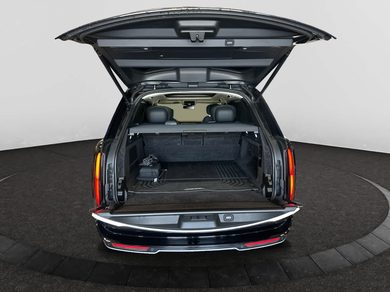 used 2023 Land Rover Range Rover car, priced at $119,498