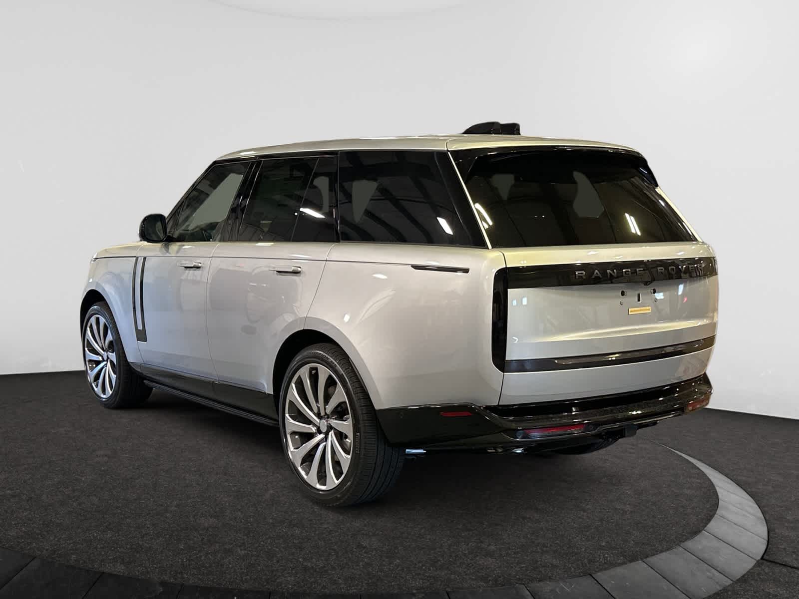 new 2025 Land Rover Range Rover car, priced at $155,610