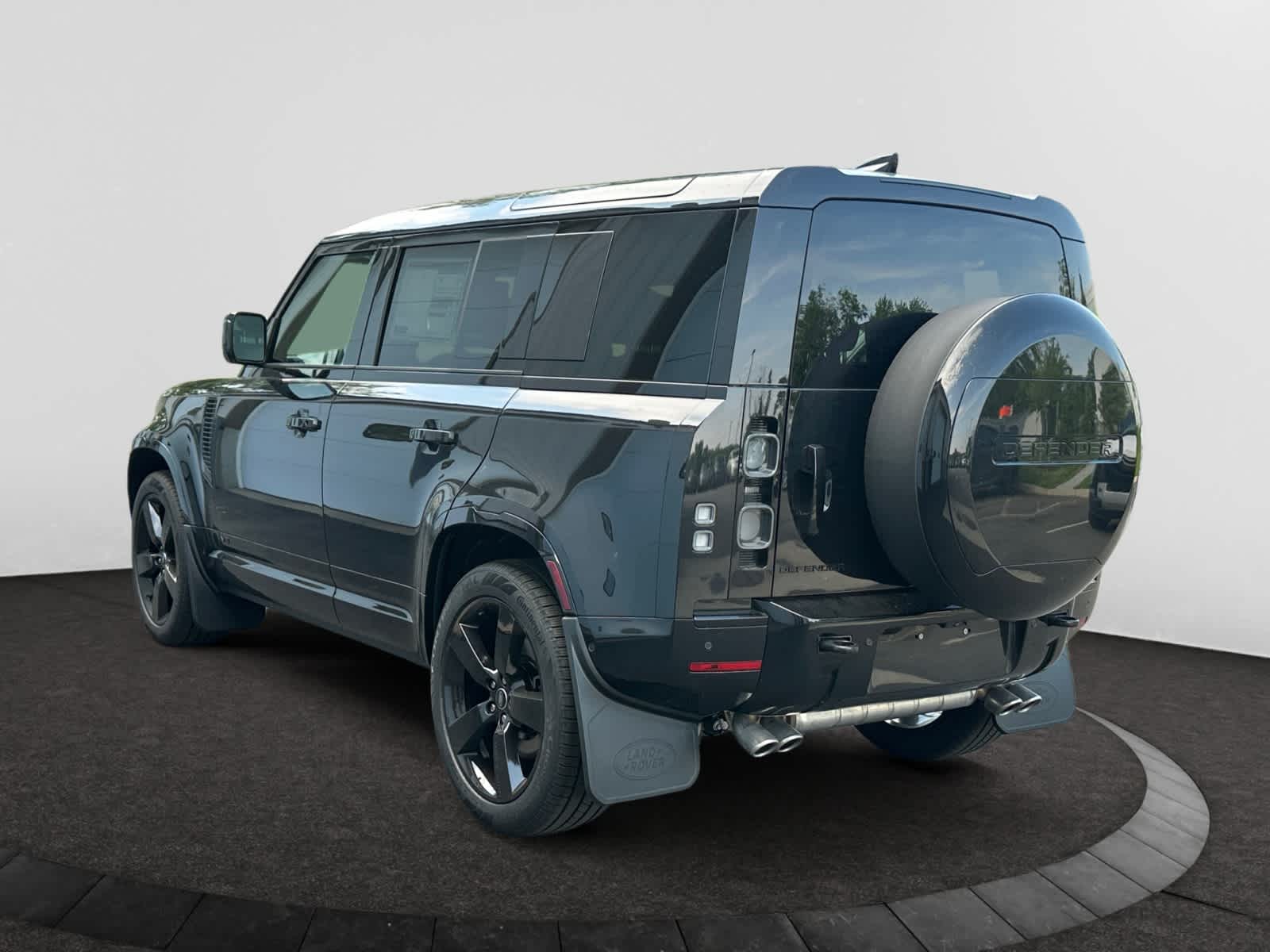 new 2025 Land Rover Defender 110 car, priced at $118,518