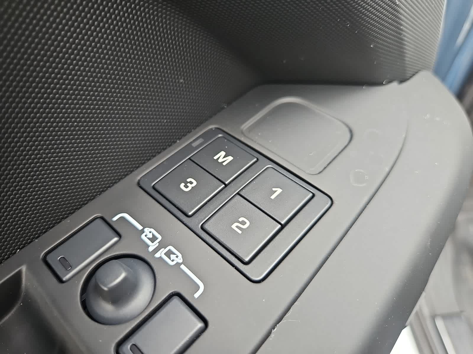 new 2025 Land Rover Defender 90 car, priced at $79,218