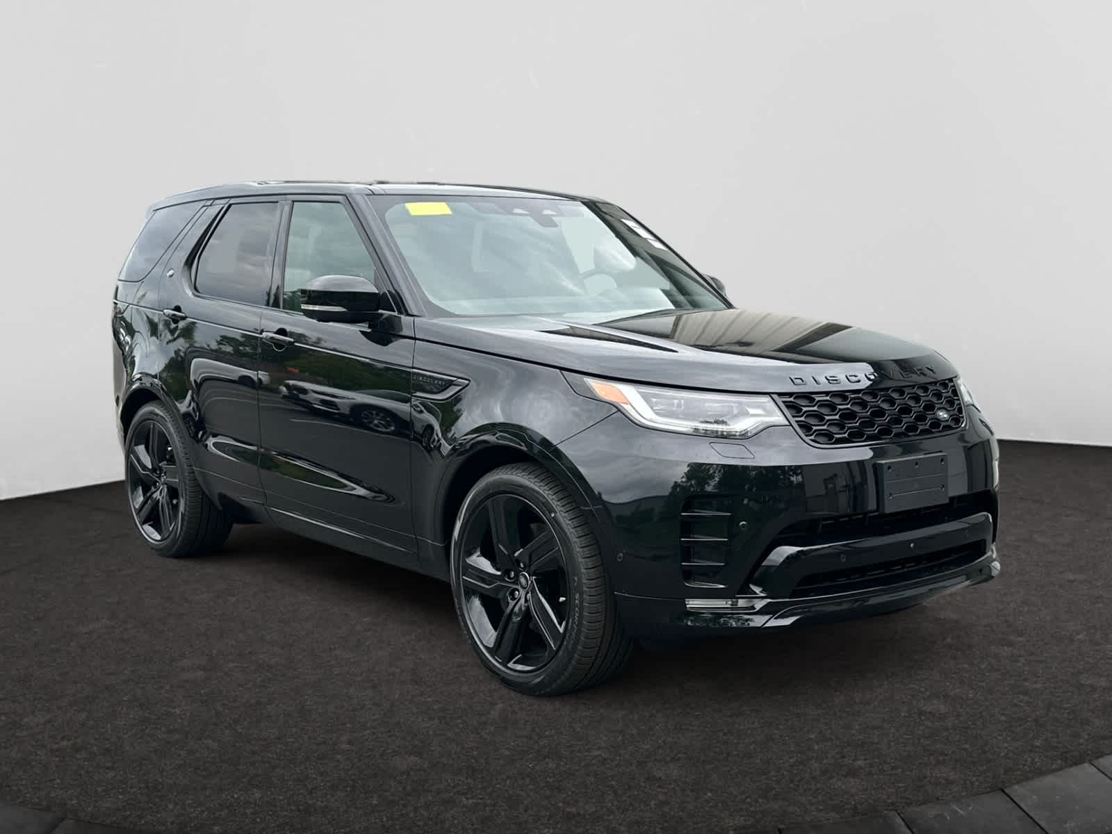 new 2025 Land Rover Discovery car, priced at $78,828