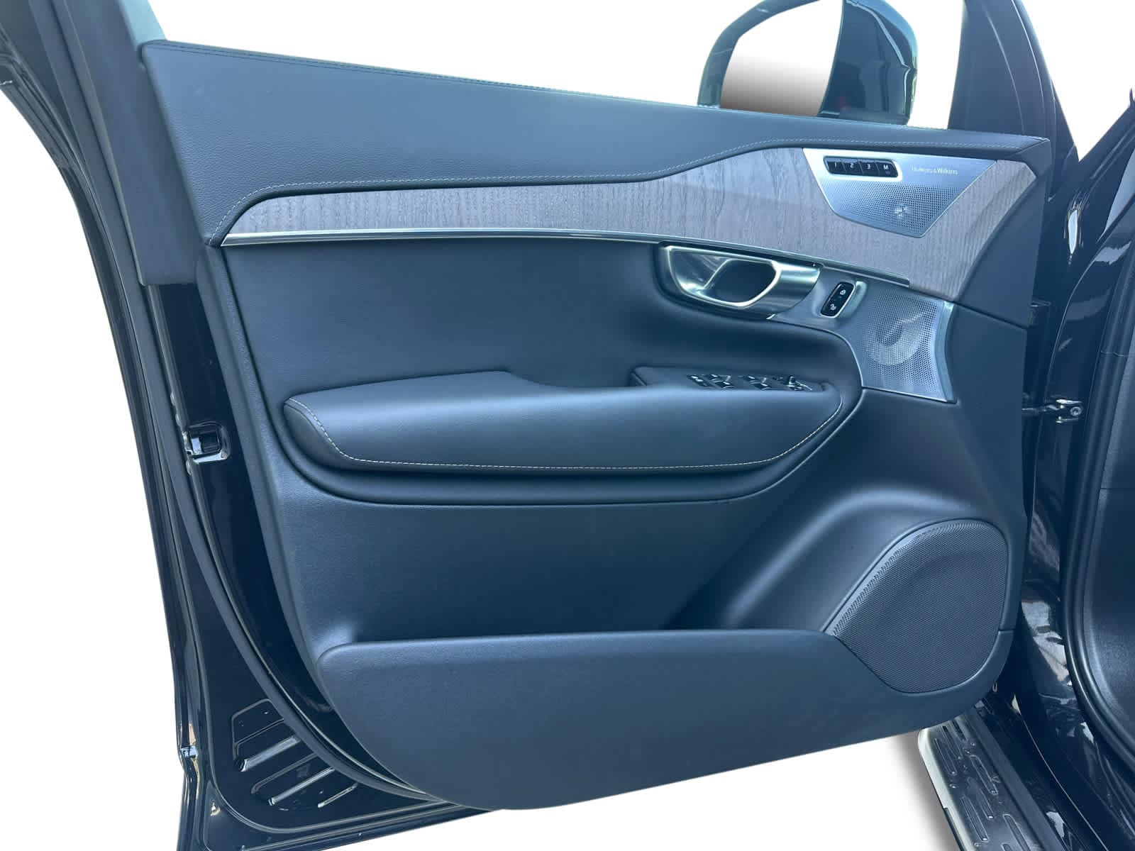 used 2022 Volvo XC90 car, priced at $44,498