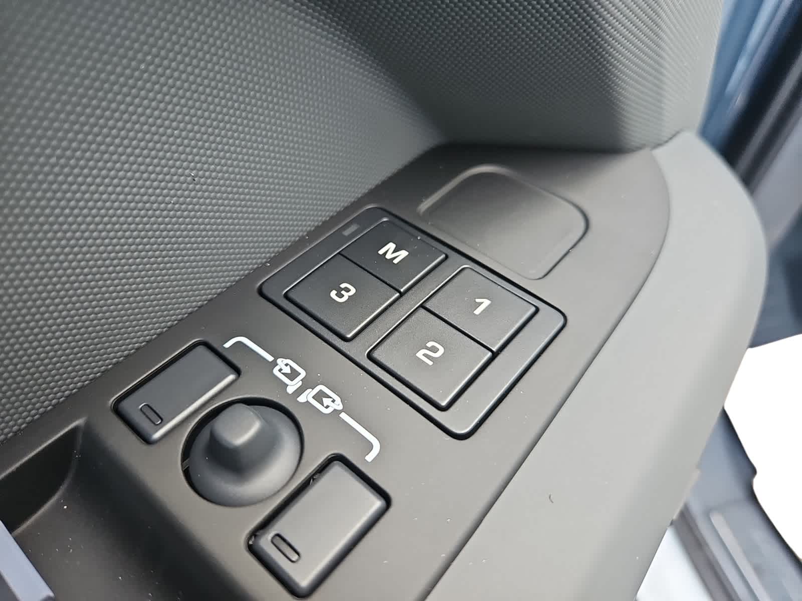 new 2025 Land Rover Defender 110 car, priced at $84,103