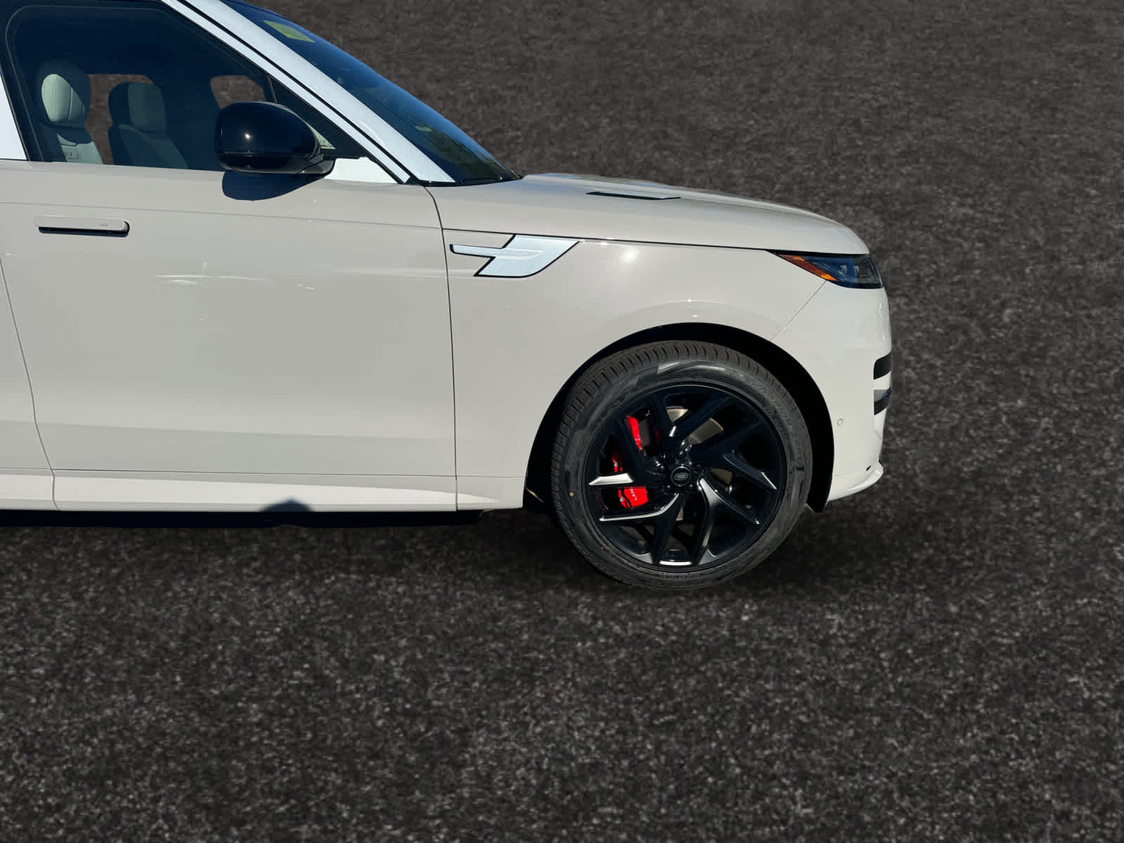 new 2025 Land Rover Range Rover Sport car, priced at $106,180