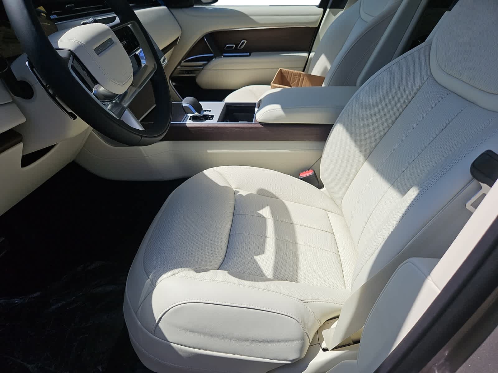 new 2025 Land Rover Range Rover car, priced at $146,655