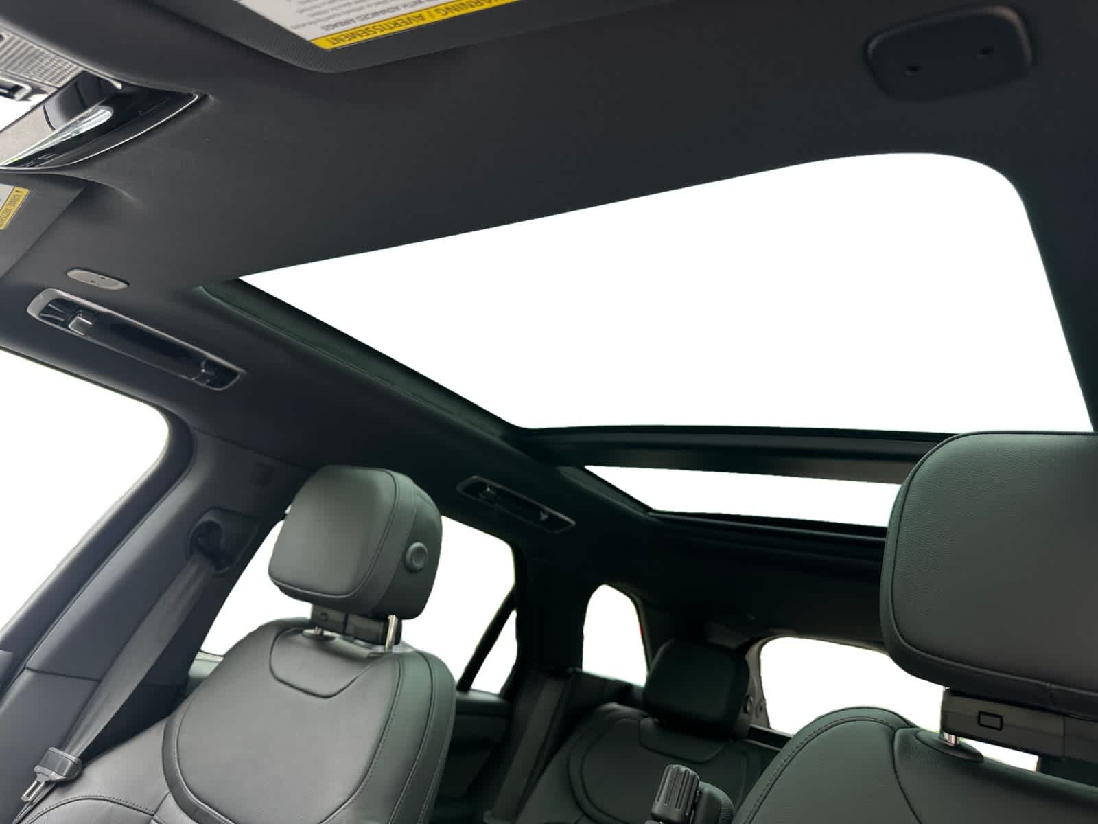 new 2025 Land Rover Range Rover Sport car, priced at $84,705