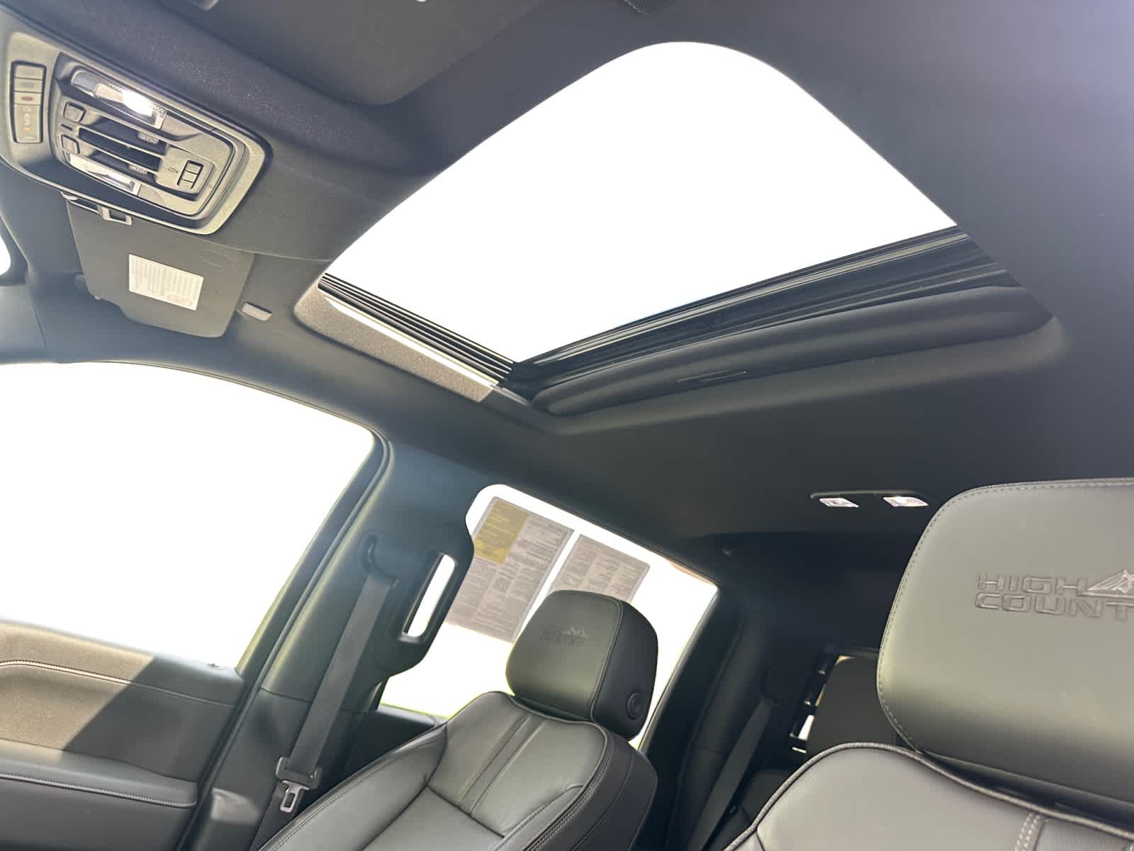 used 2022 Chevrolet Silverado 2500 HD car, priced at $59,998