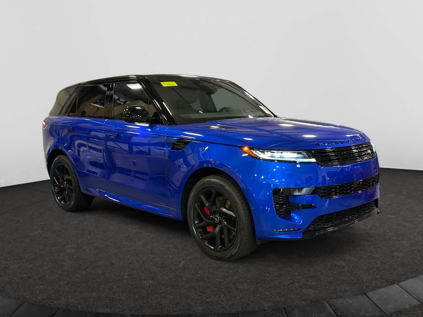 new 2025 Land Rover Range Rover Sport car, priced at $142,685