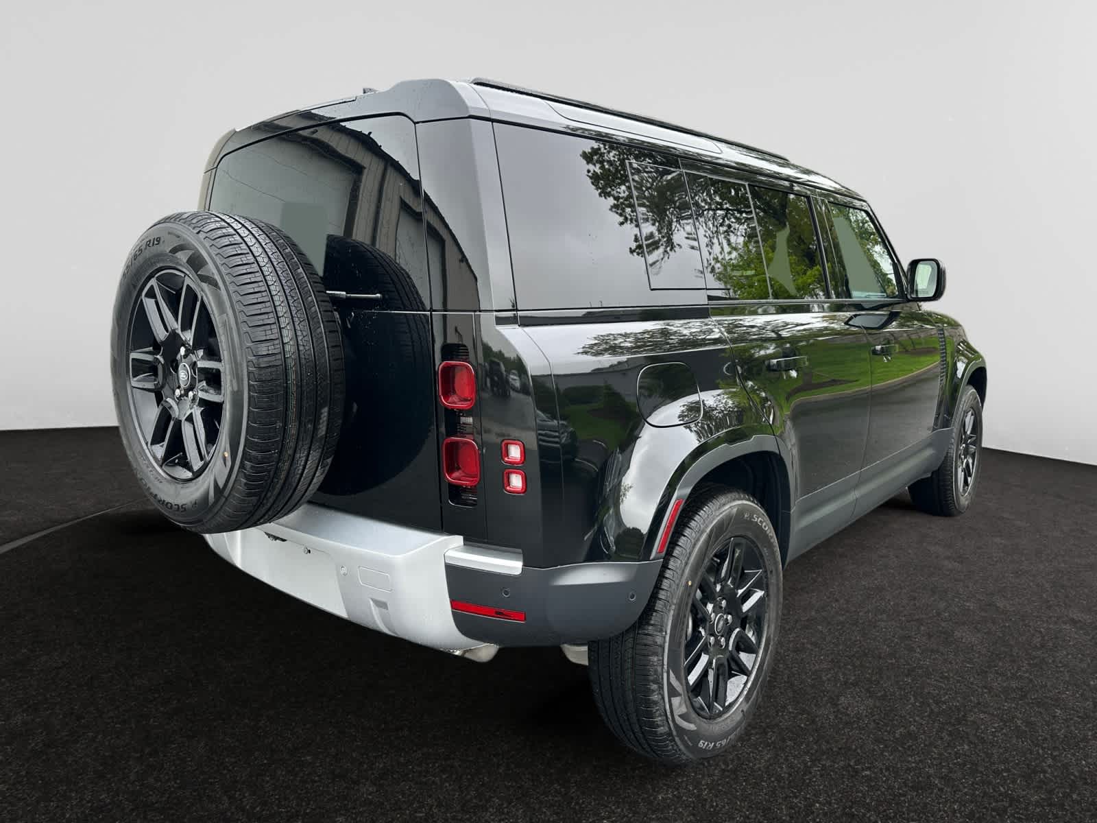 new 2025 Land Rover Defender 110 car, priced at $66,495