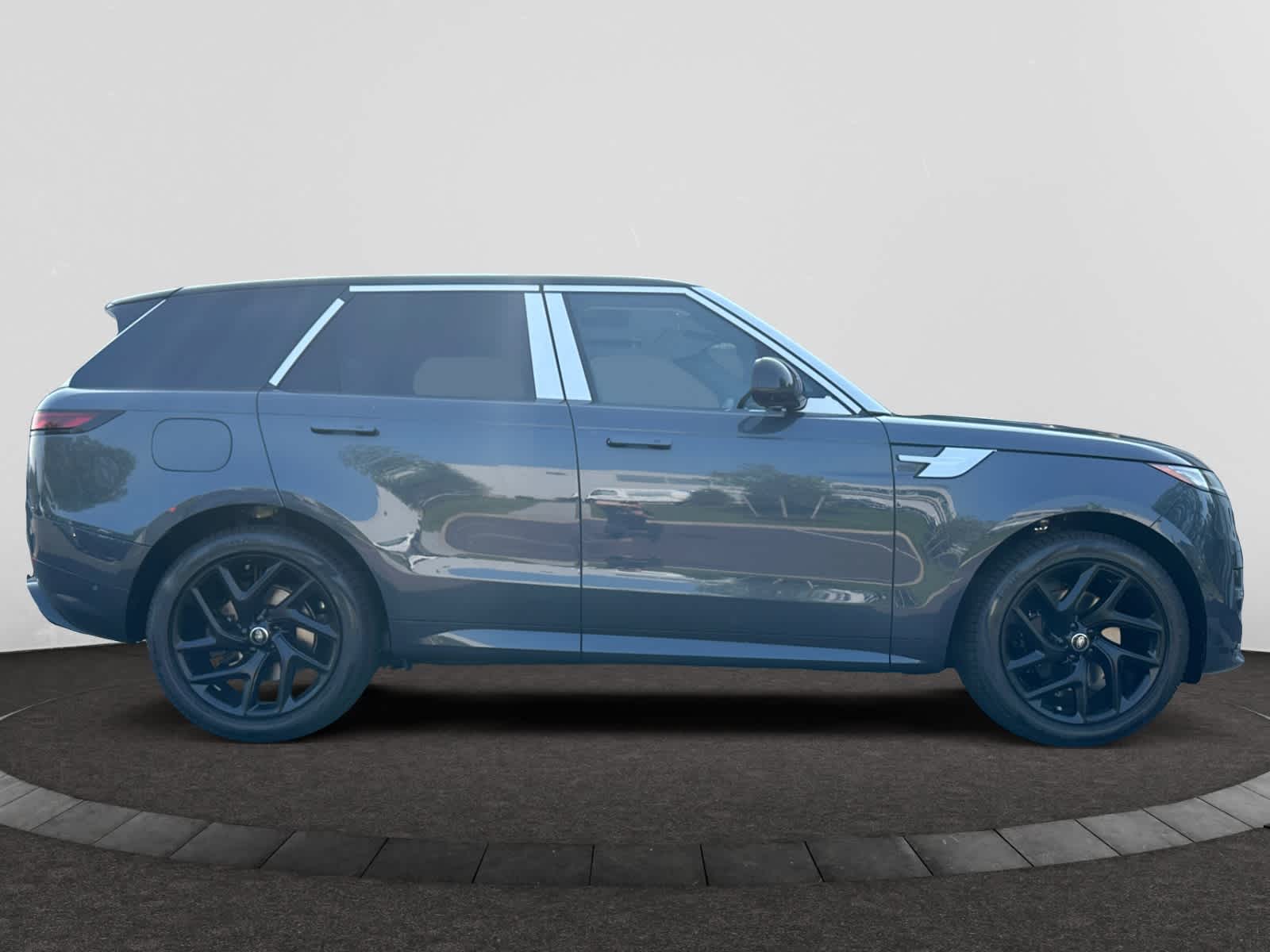 new 2025 Land Rover Range Rover Sport car, priced at $111,325