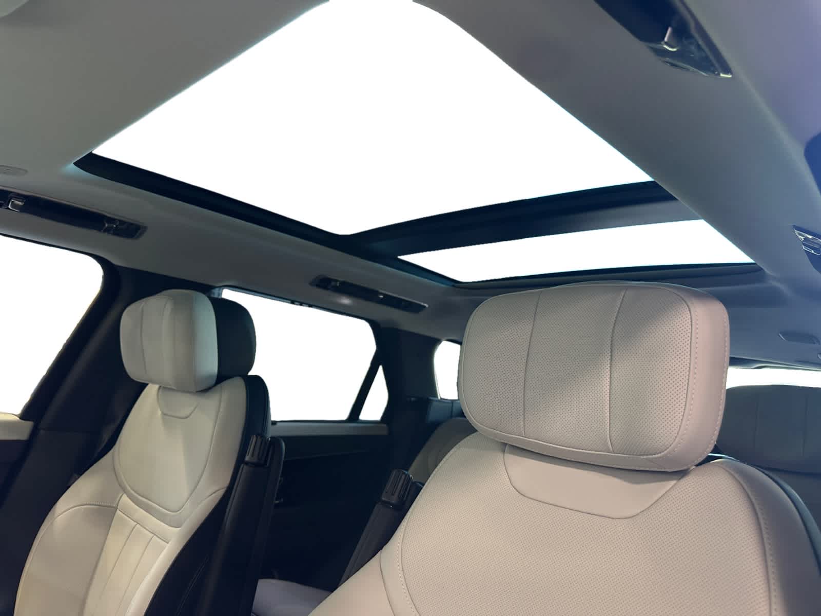 new 2025 Land Rover Range Rover Sport car, priced at $111,325