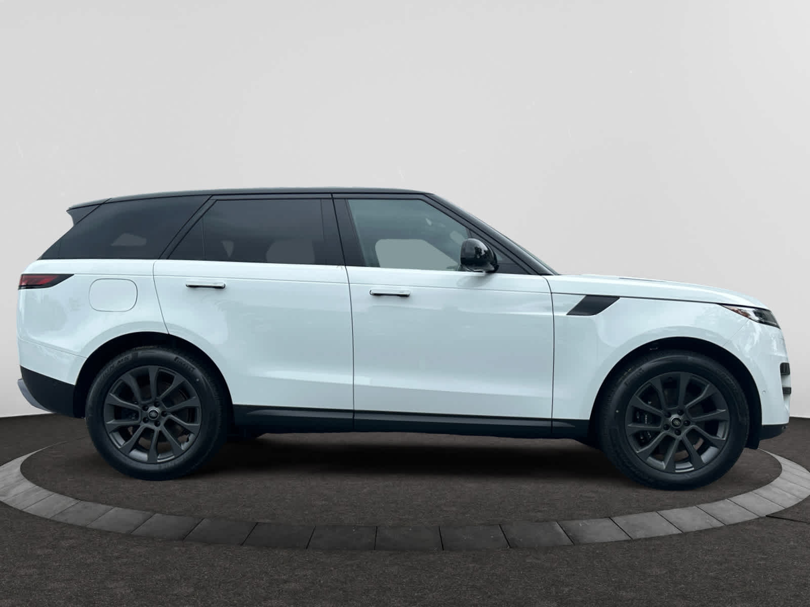 new 2025 Land Rover Range Rover Sport car, priced at $92,265