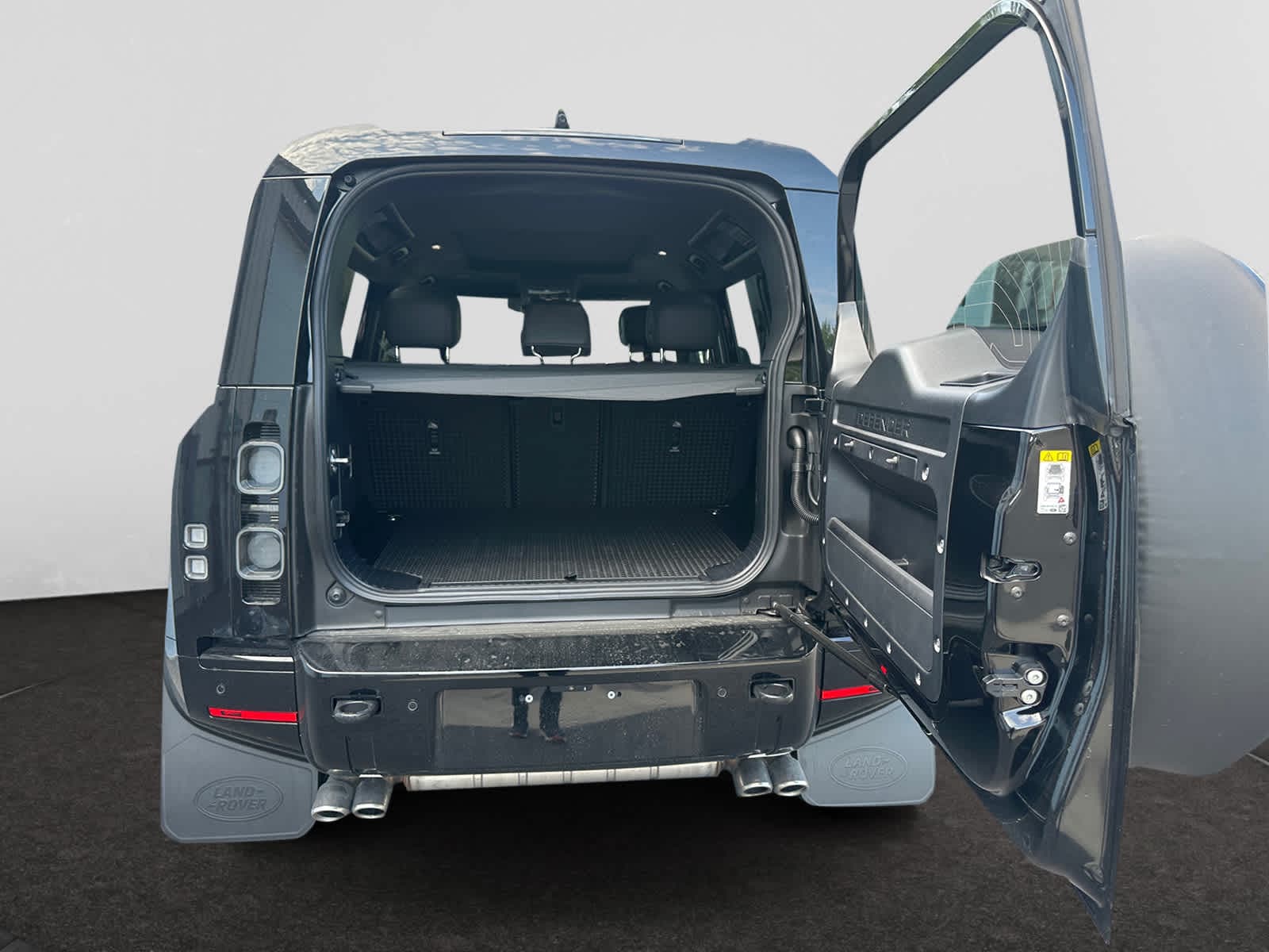 new 2025 Land Rover Defender 110 car, priced at $118,518
