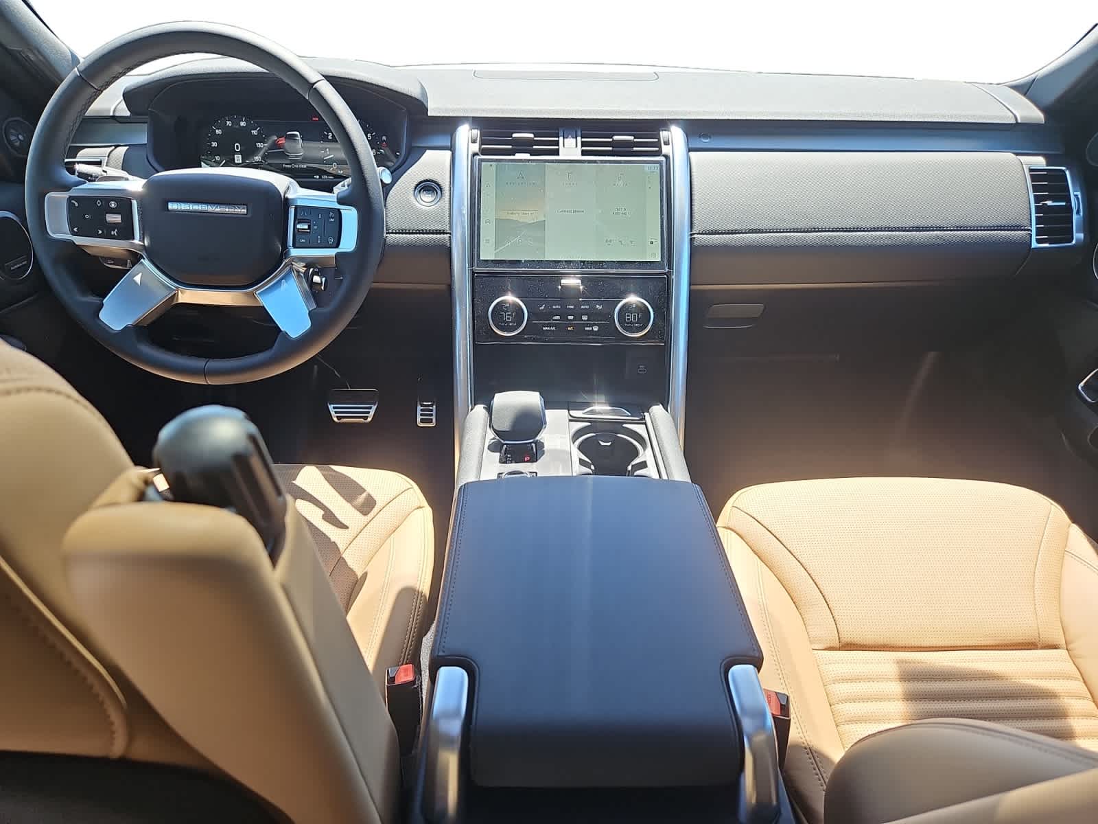 new 2025 Land Rover Discovery car, priced at $80,525