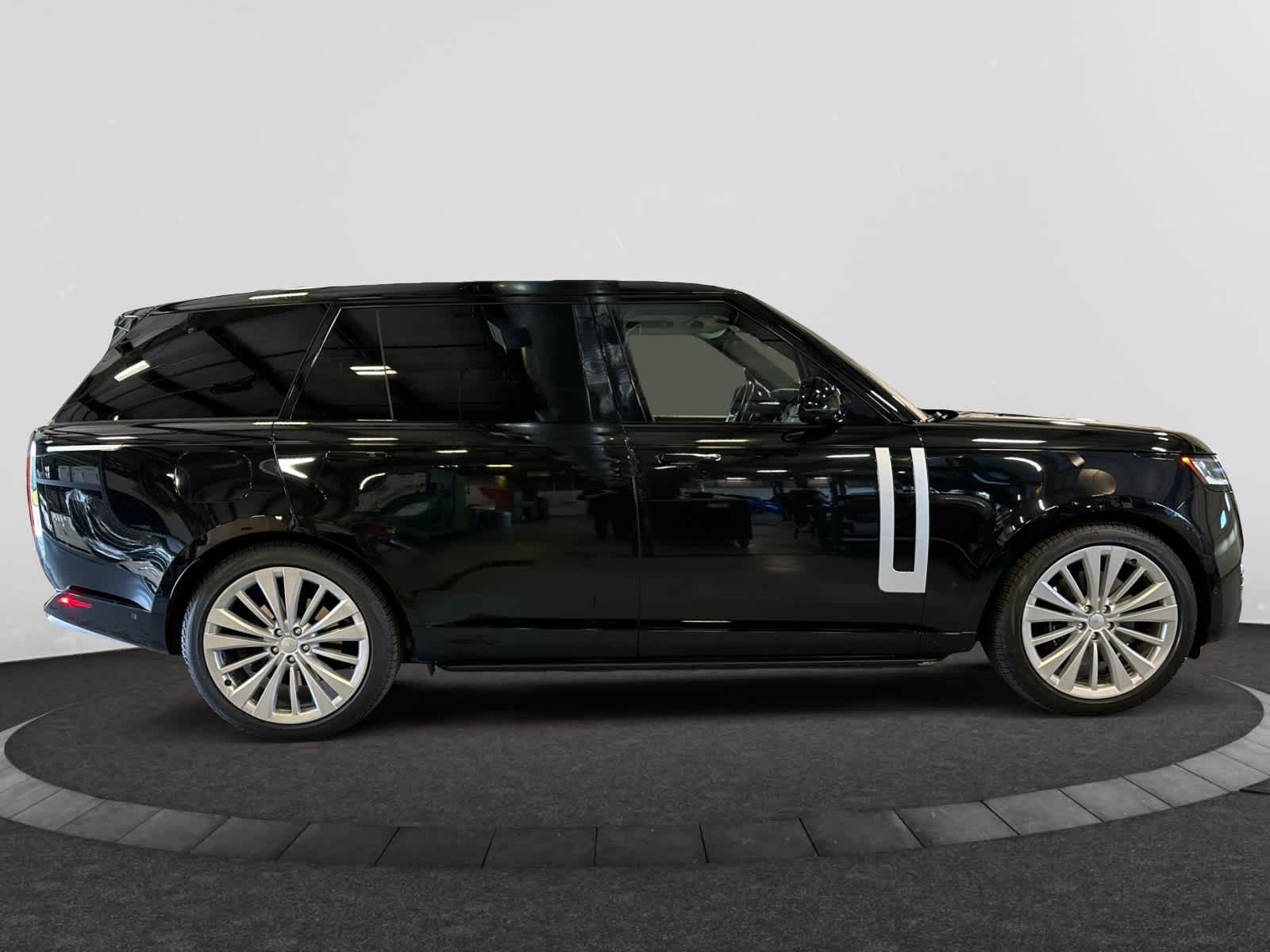 used 2023 Land Rover Range Rover car, priced at $119,498