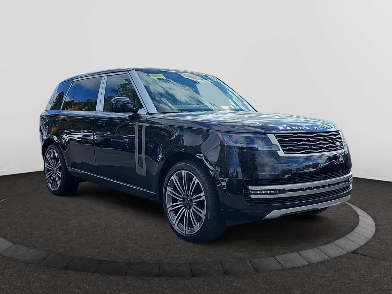 new 2025 Land Rover Range Rover car, priced at $153,910