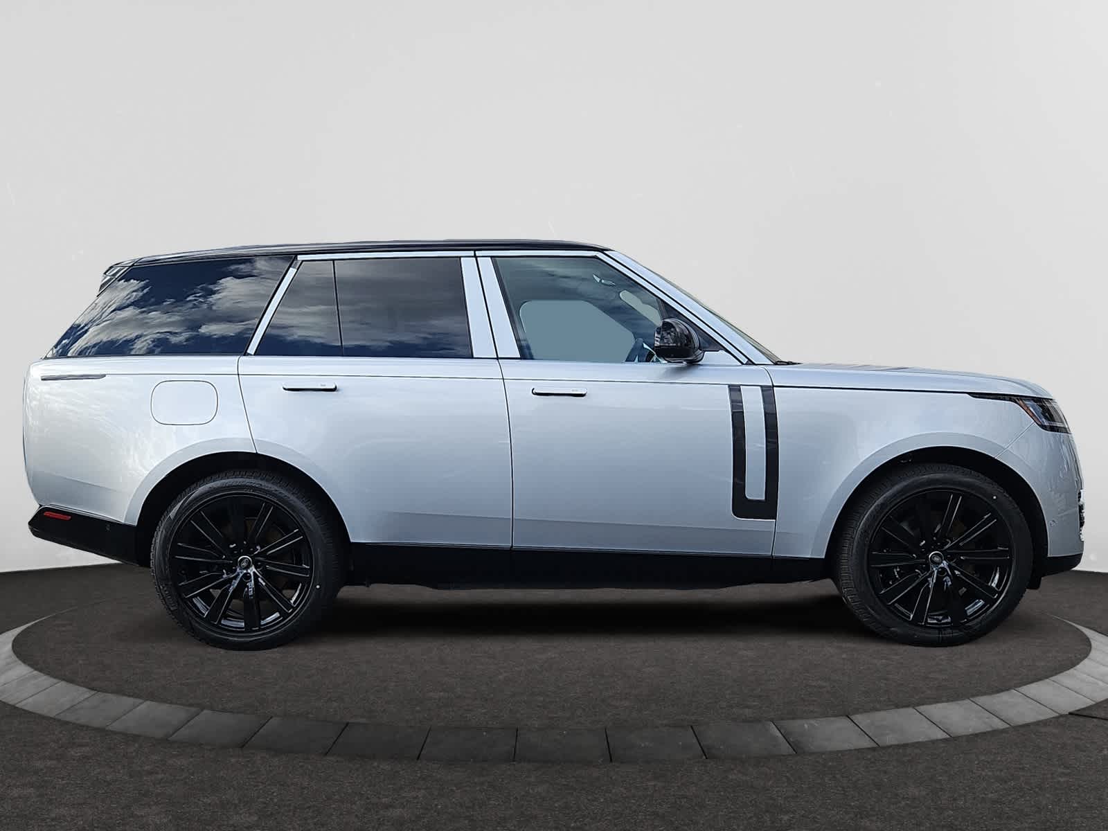 new 2025 Land Rover Range Rover car, priced at $133,680