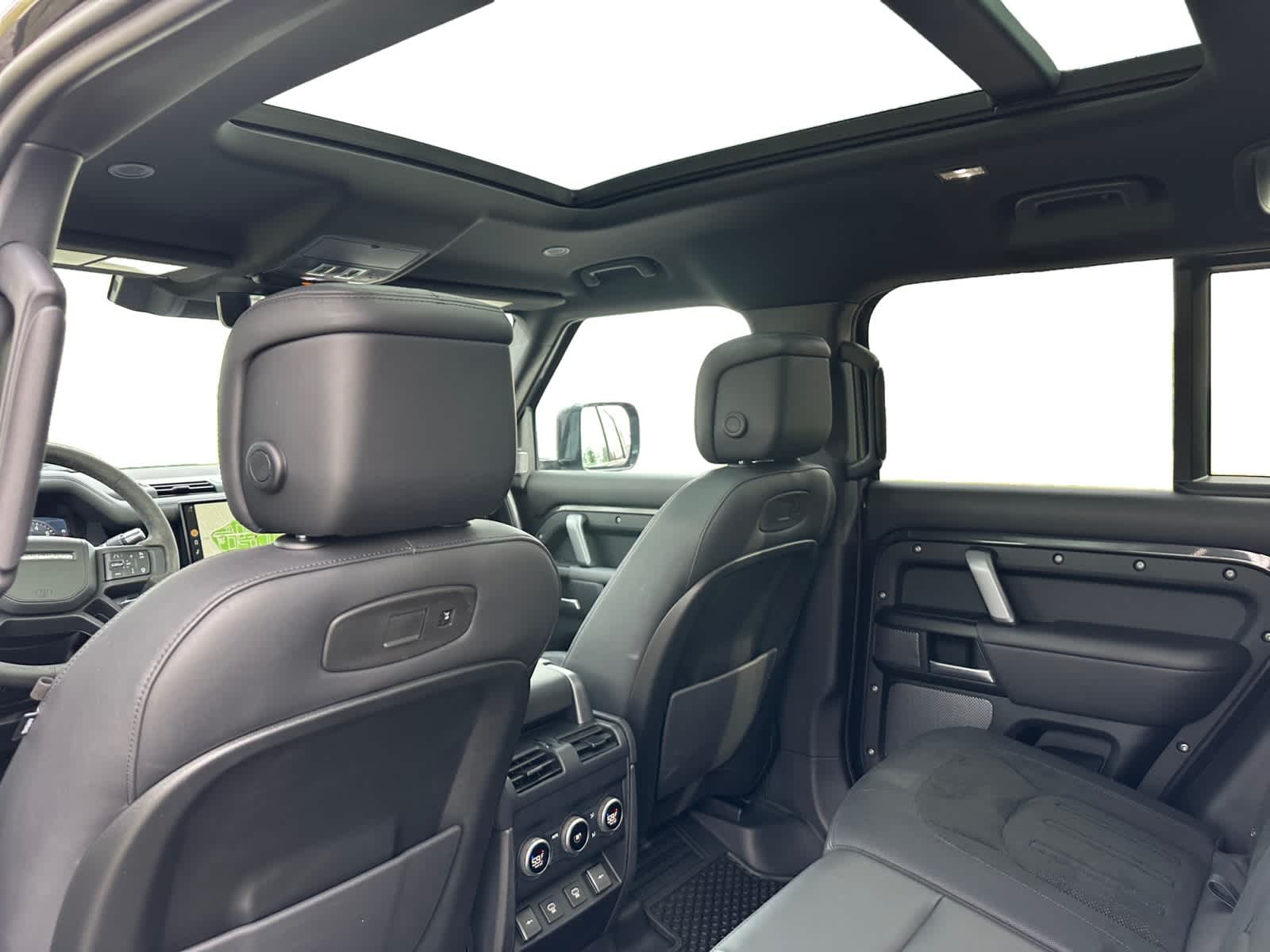 used 2022 Land Rover Defender 110 car, priced at $83,998
